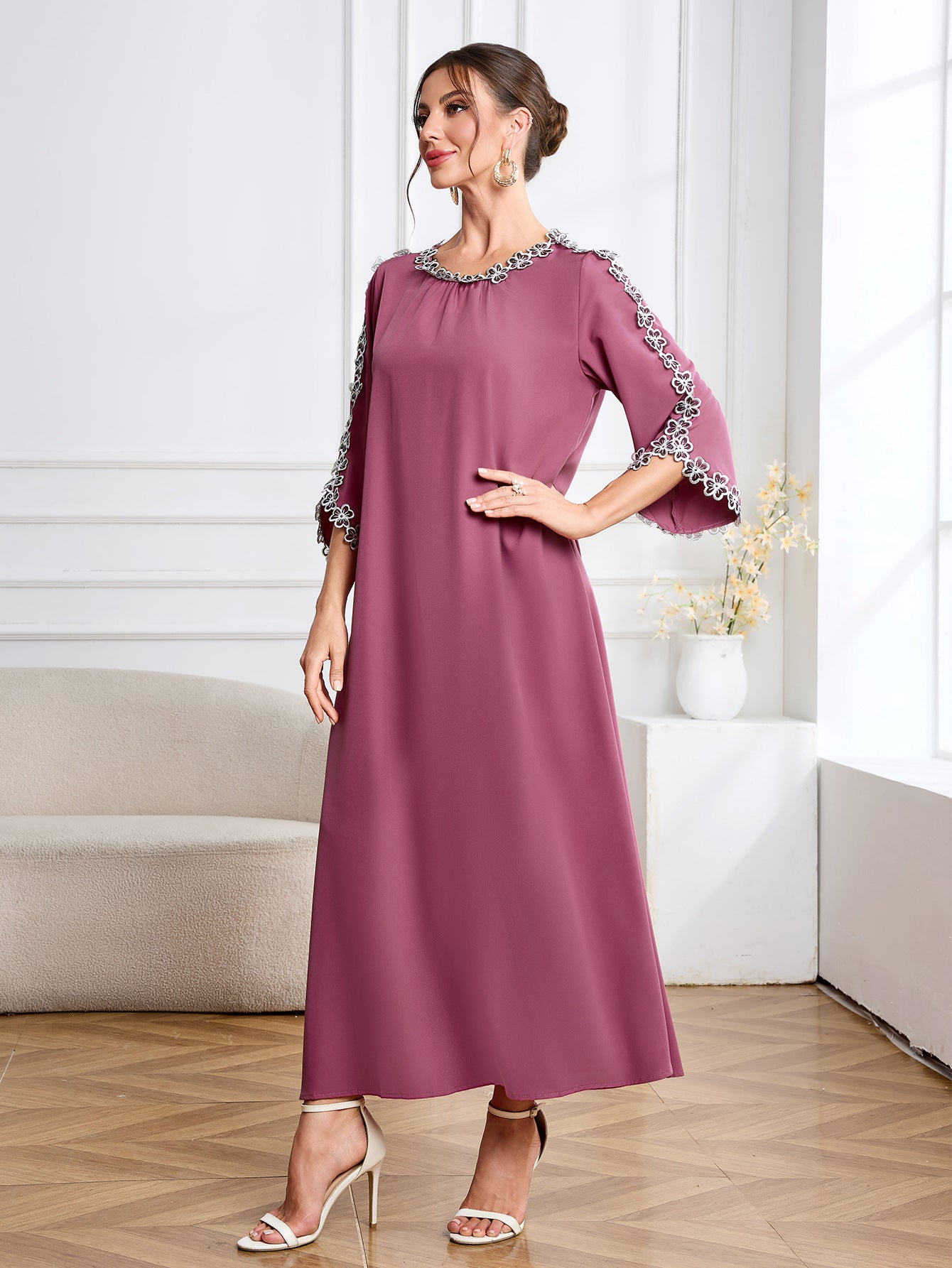 Arabic Lace Elegant Round Neck Dress Muslim Clothing